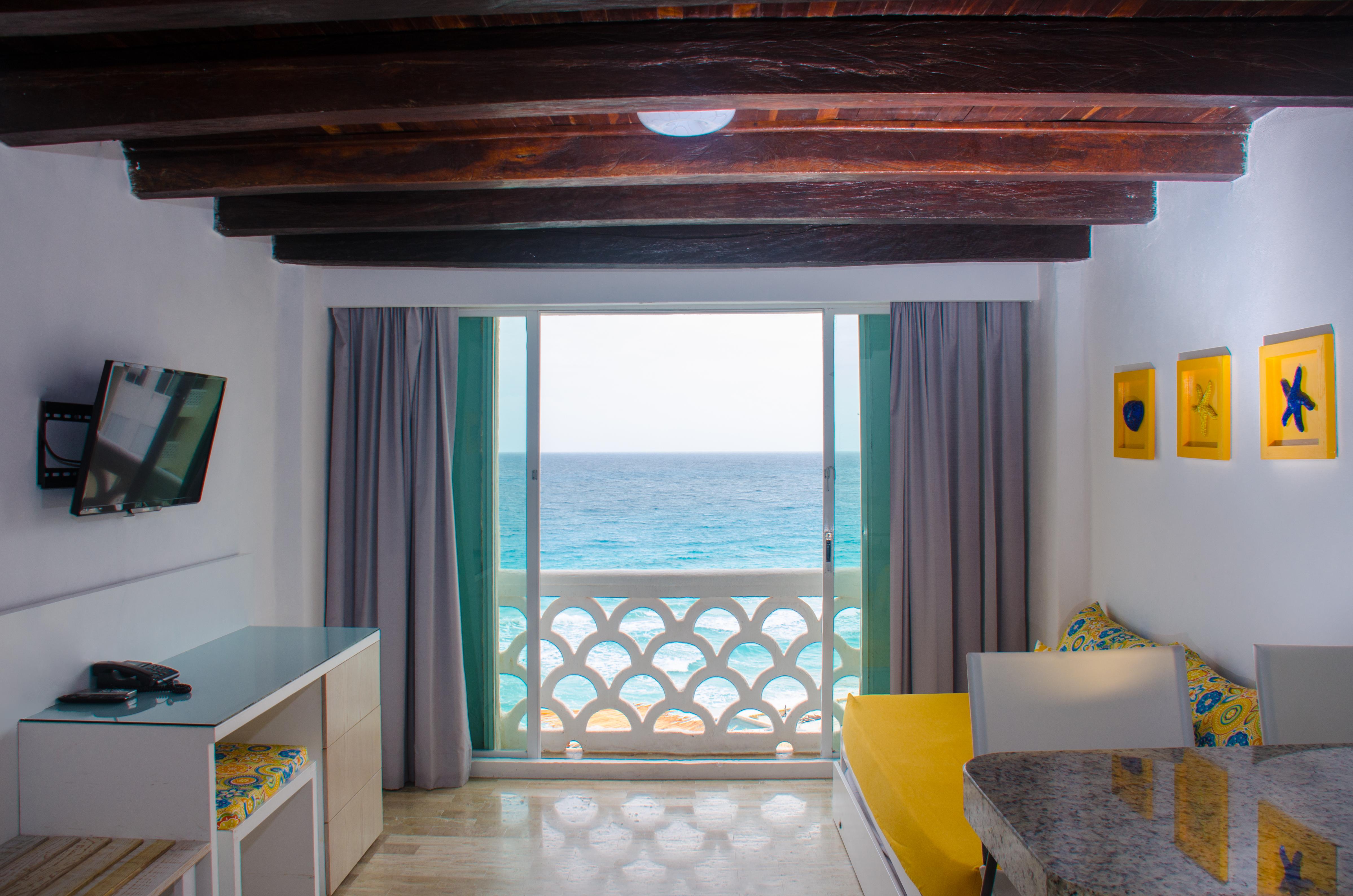 BSEA Cancun Plaza Hotel Esterno foto
