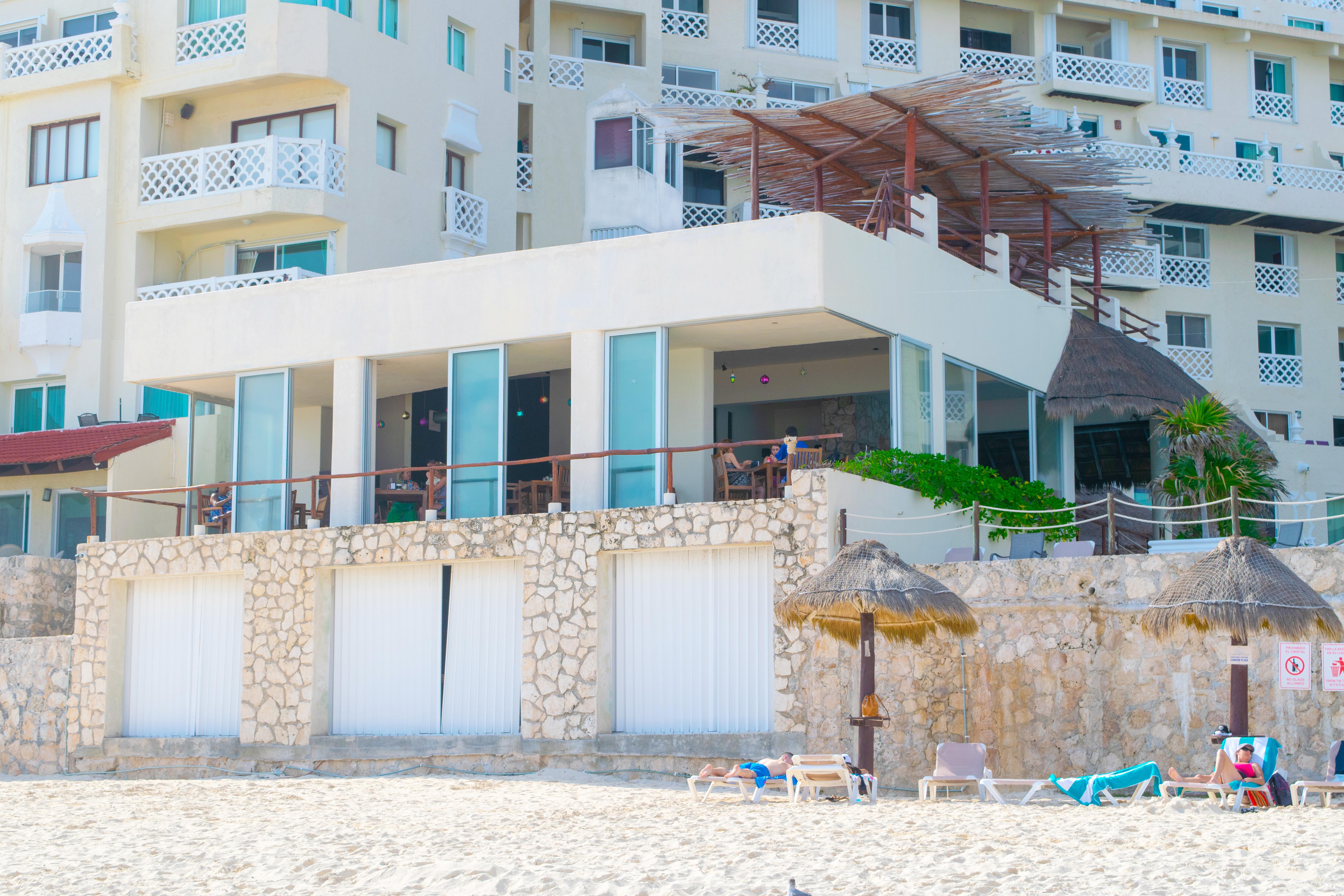 BSEA Cancun Plaza Hotel Esterno foto