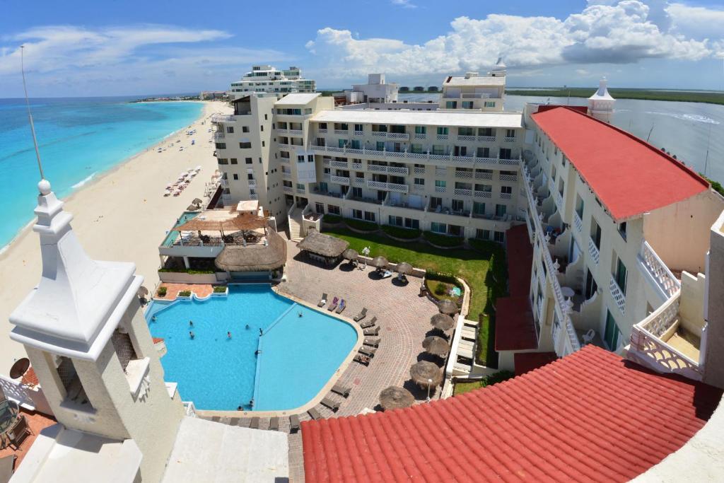 BSEA Cancun Plaza Hotel Esterno foto