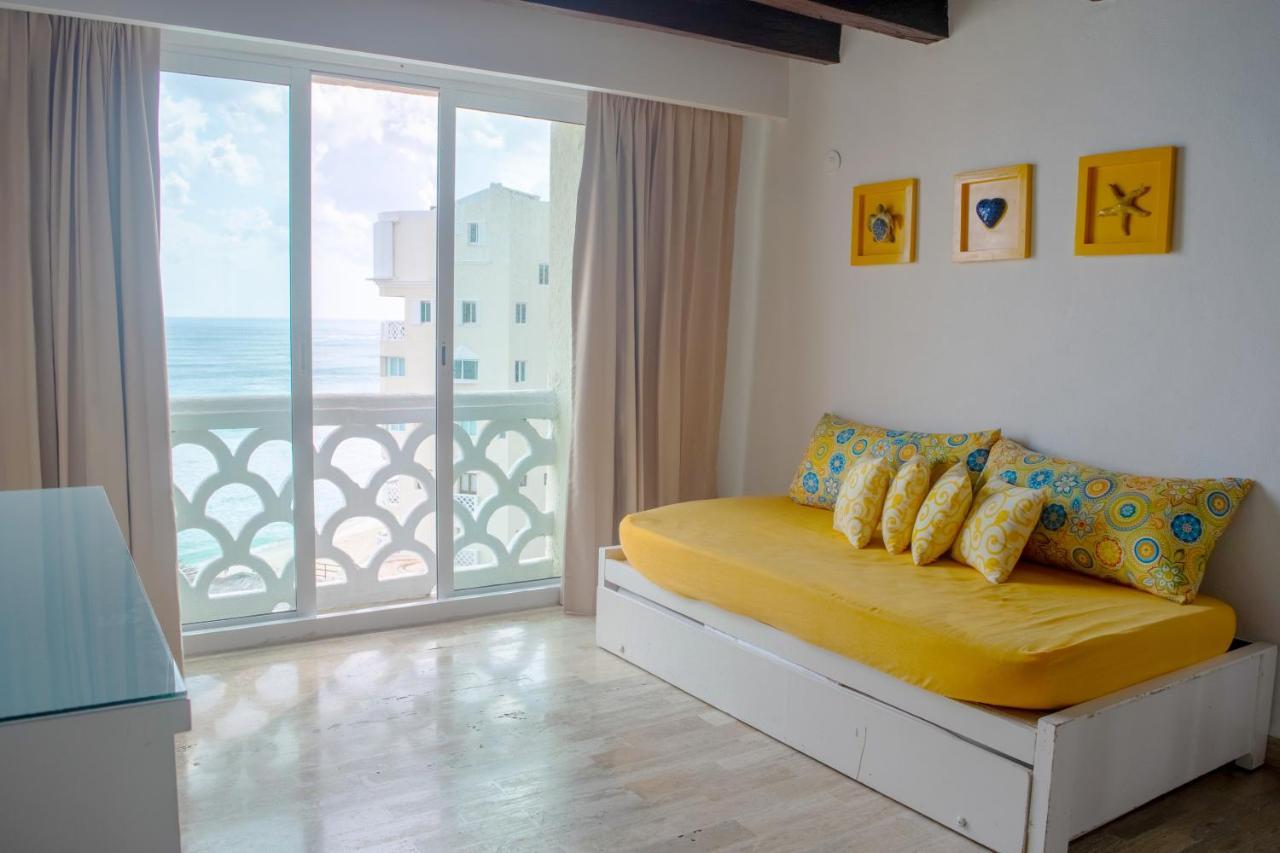 BSEA Cancun Plaza Hotel Esterno foto